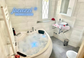 Jacuzzi con Vista Favelas - Il Tuo Rifugio Esotico Urbano